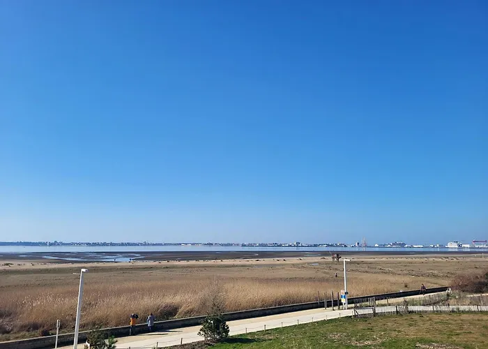 à - 4 Pers, 2 Terrasses Et Vue - Fr-1-364-173 Appartamento *